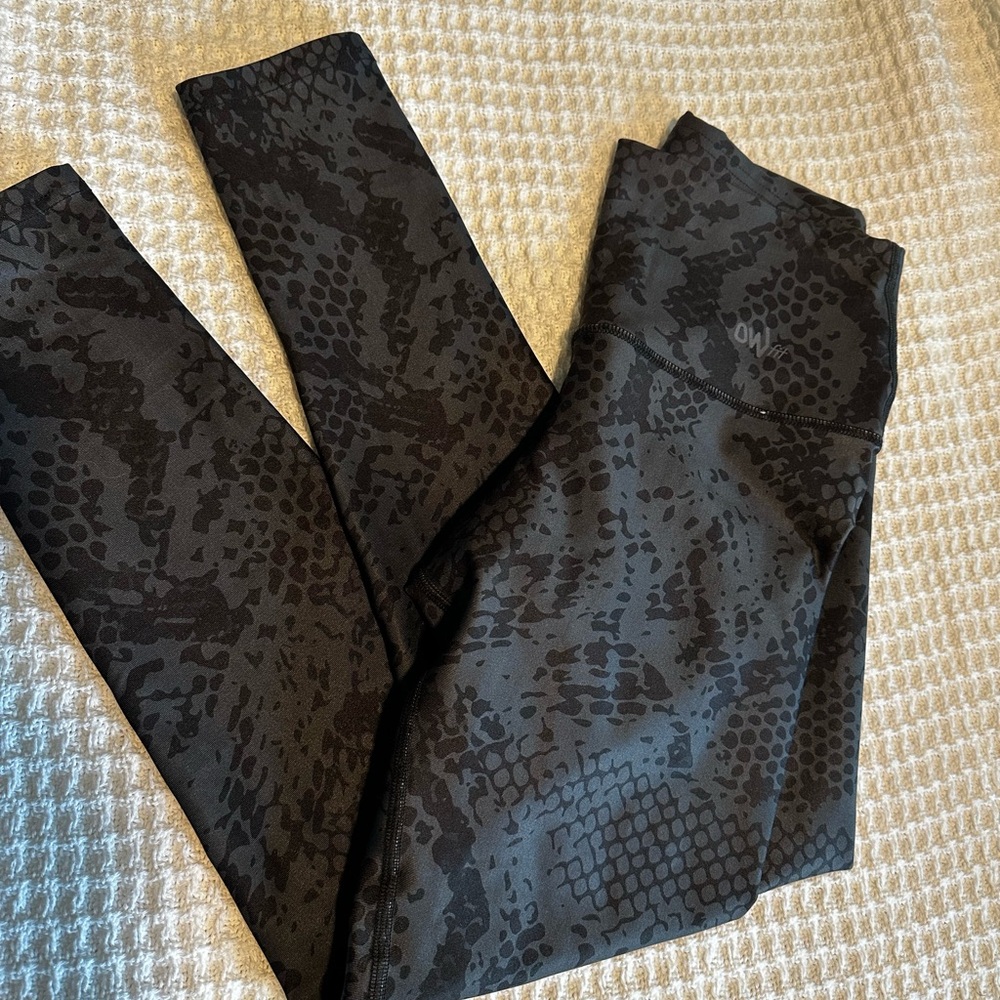 Black Patterned Leggings